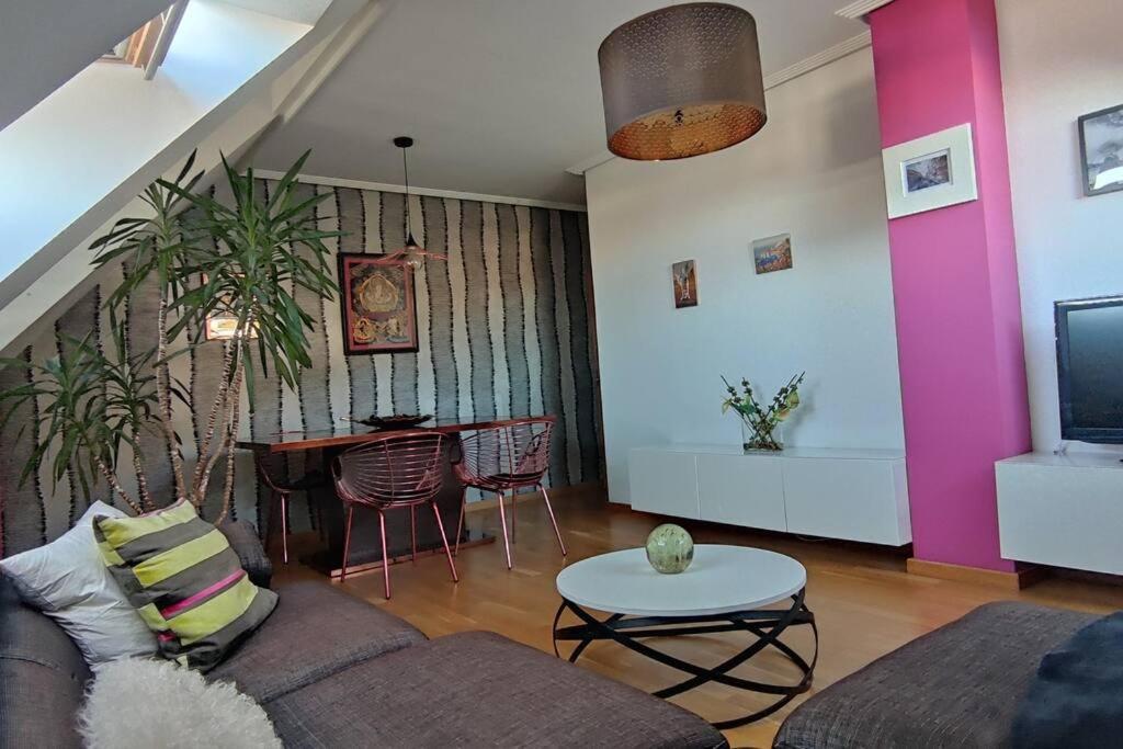 Atico Mirador Del Naranco, Parking Gratuito, Wifi, Zona Residencial Apartamento Oviedo Exterior foto