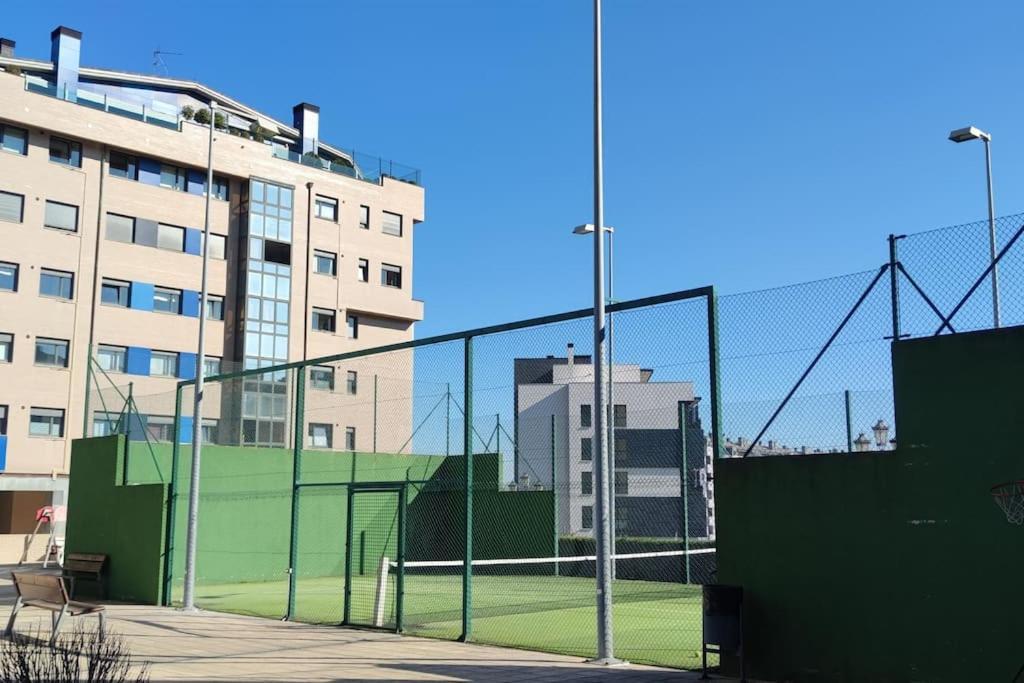 Atico Mirador Del Naranco, Parking Gratuito, Wifi, Zona Residencial Apartamento Oviedo Exterior foto